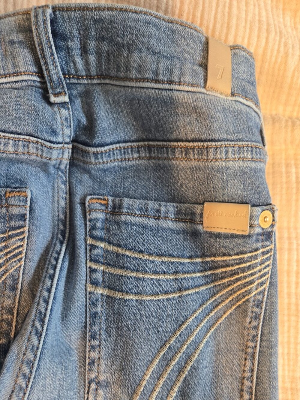 Seven for all mankind dojos